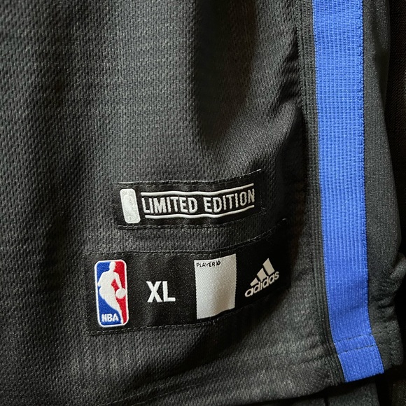 NY KNICKS CARMELO ANTHONY - Picture 2 of 4